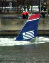 image of United Airways 1549 sinking in water