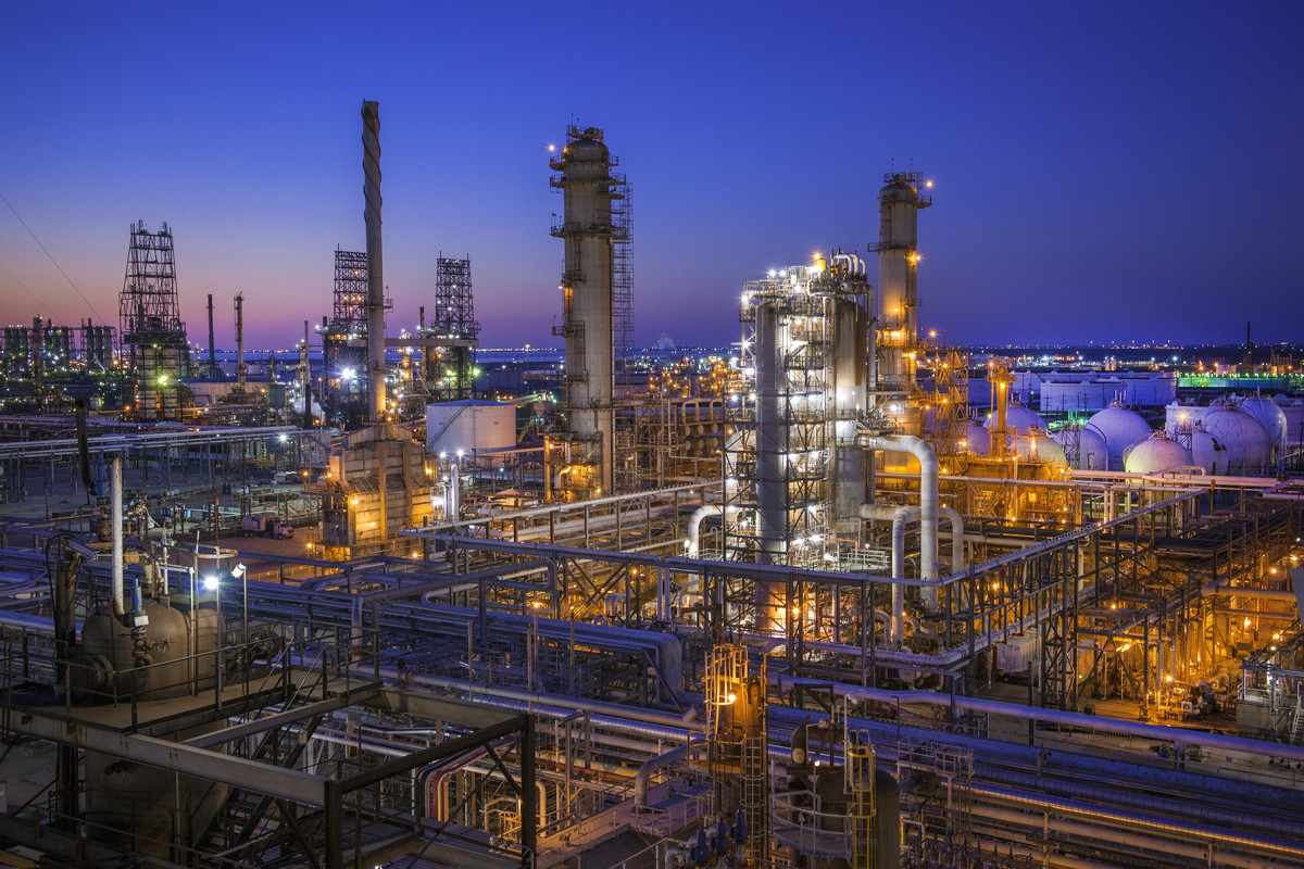 Marathon Petroleum: 3 Injured In Fire At Galveston Bay Refinery – Houston Public Media