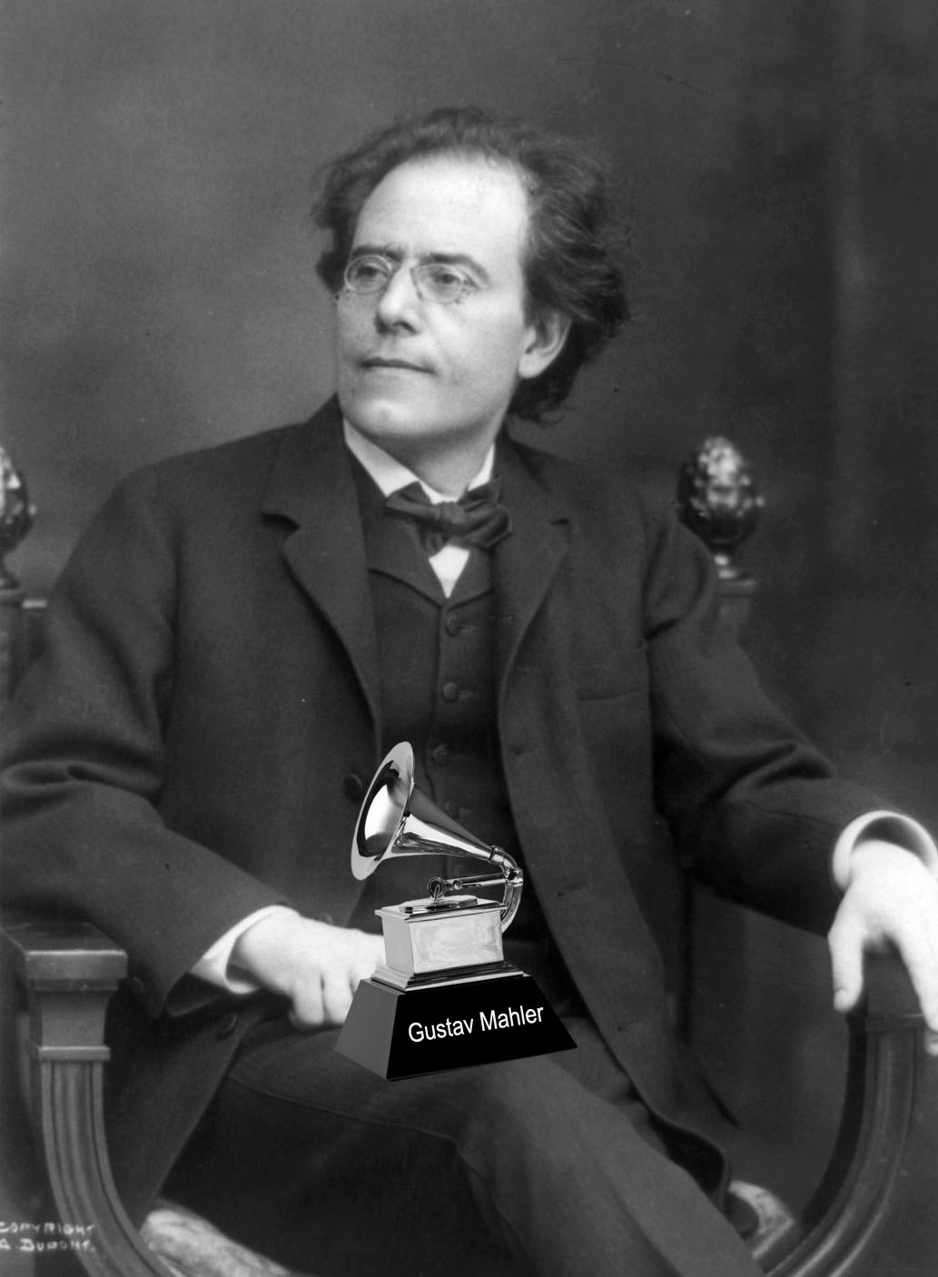 Gustav Mahler with poorly PhotoShopped Grammy.