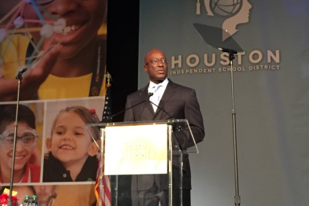 HISD Interim Superintendent Ken Huewitt called on the entire Houston community to do more to help poor children at the annual State of the Schools address.