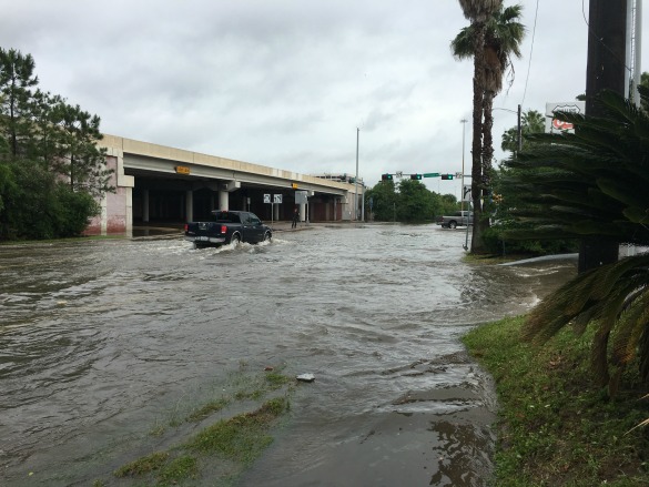 Meyerland Plaza, Houston flood, flood