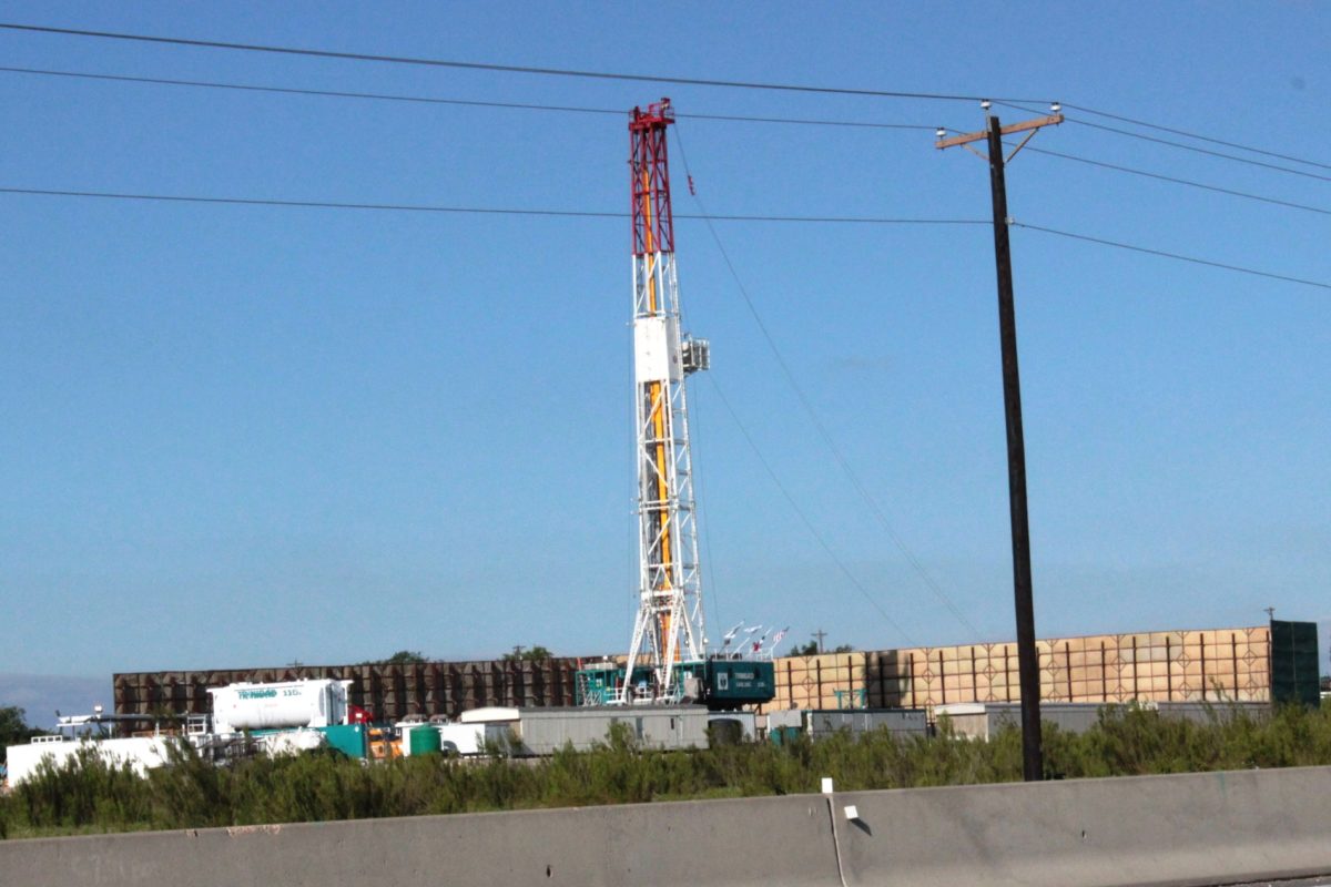 Drilling rig at site near Denton, Texas