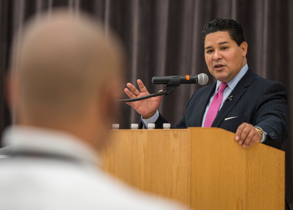 Houston ISD Superintendent Richard Carranza meets with staff and families on the first stop of his Listen & Learn Tour of the district at Gregory-Lincoln Education Center, September 14, 2016.