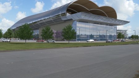 Houston’s Northwest Mall is the preferred site to build the train station that will connect the city with Dallas with a high-speed rail line, popularly known as the Texas bullet train, according to an announcement made on February 5th 2018 by Texas Central, the company behind the project.