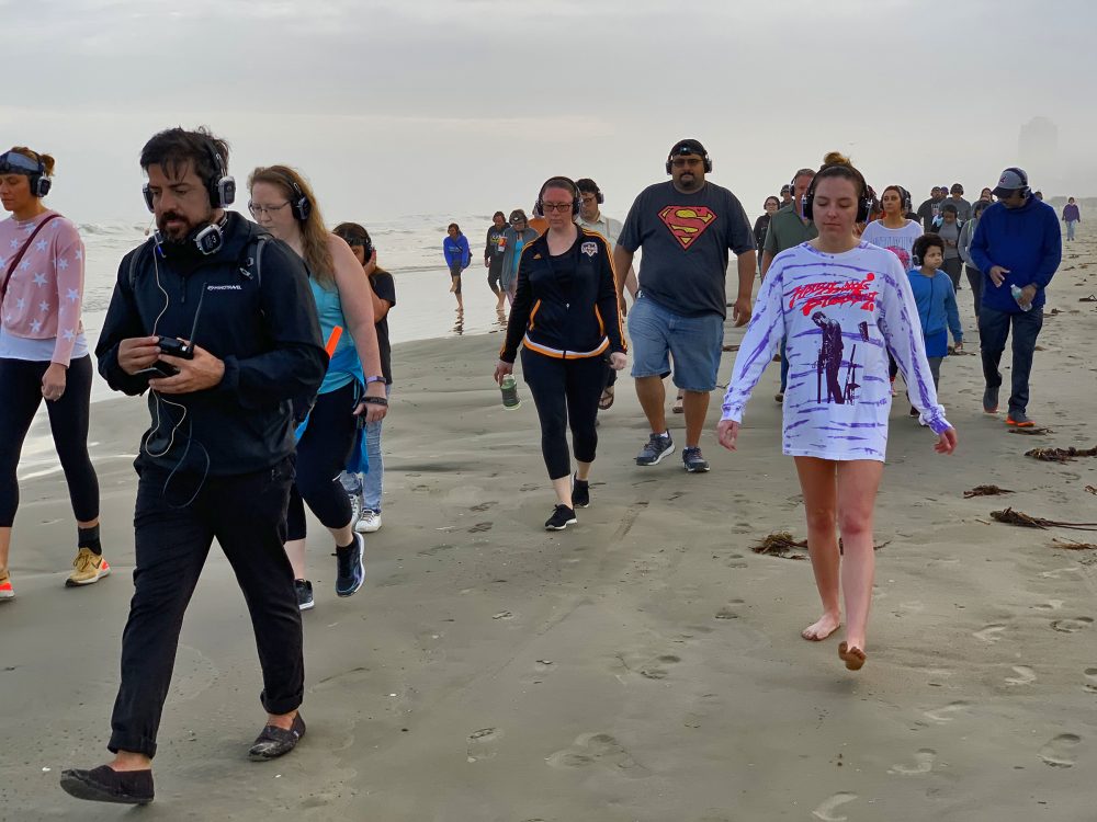 Murray Hidary Leads Galveston Beach MindTravel Experience