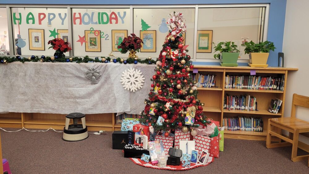 Longfellow Elementary Christmas Tree